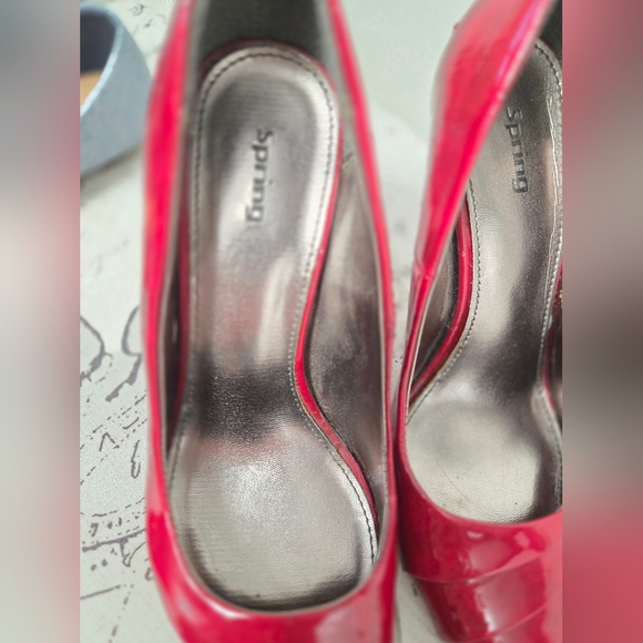 Spring Red Patent Leather Heels - Picture 3 of 6